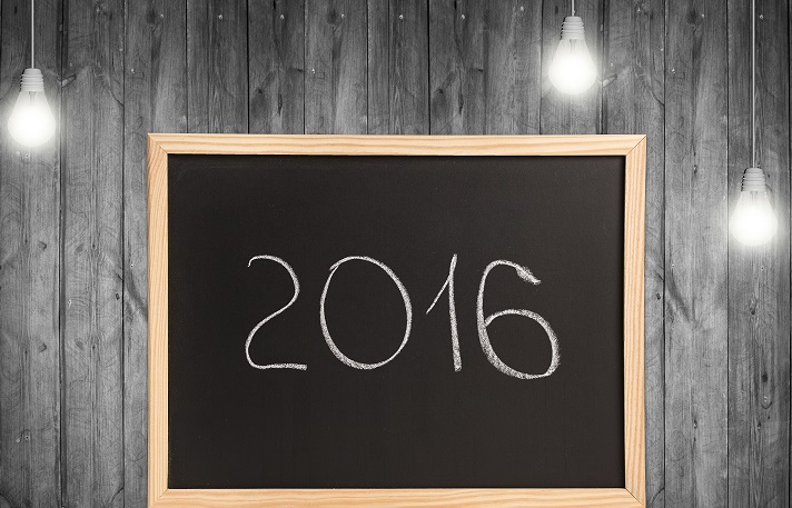 Photo d’un tableau noir sur lequel est inscrit 2016.