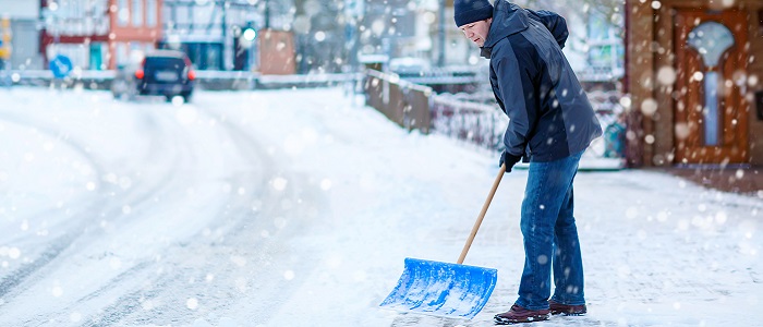 risks of shoveling
